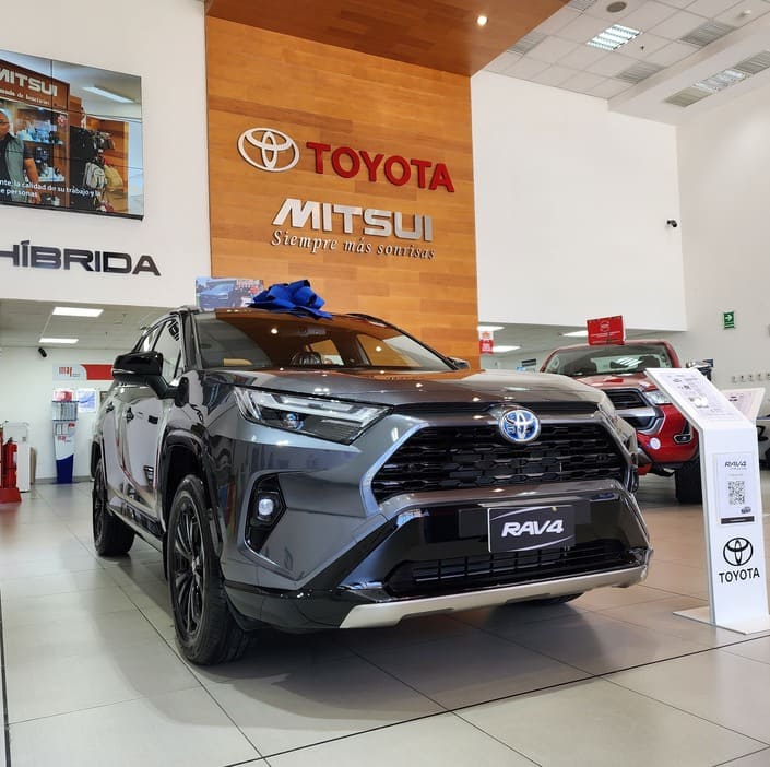 Rav 4 lista  para  la aventura OFF ROAD y la ciudad que ofrece Perú.